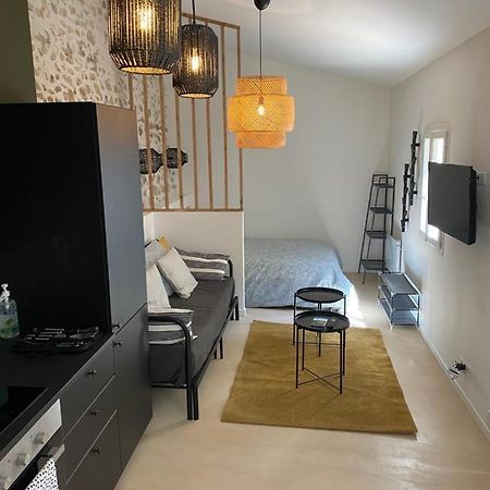 Petite Maison Typique De Ville Marseilles Buitenkant foto