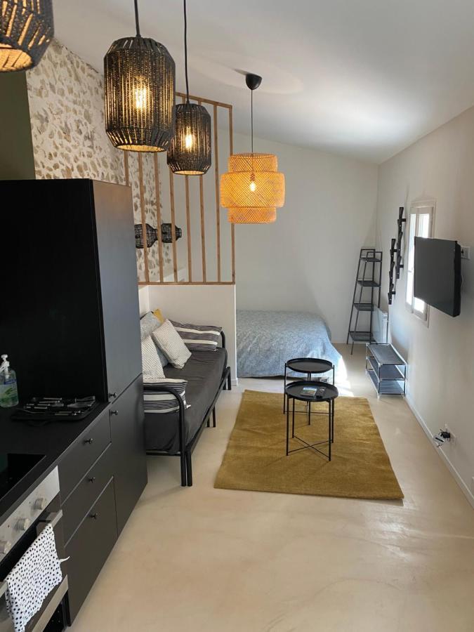 Petite Maison Typique De Ville Marseilles Buitenkant foto